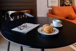 CHOCOLETTE | Sky Apartment with Parliament View