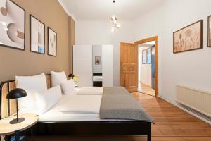 Holiday 33 Apartment M Schönhauser Allee