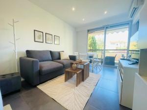 Appartements Magnifique Appartement, Piscine, Proche gare : photos des chambres