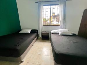 Casa Tradicional Remodelada en Envigado con Patio