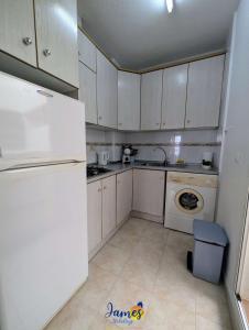 Cosy Two Bed Apartment in La Zenia LZ13