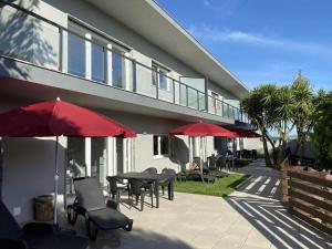 Da Silva Surf Lodge Five