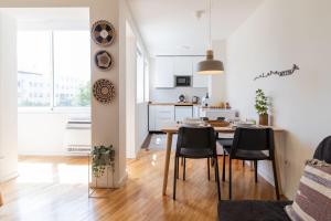 BFlat PortoTownhouse by LovelyStay