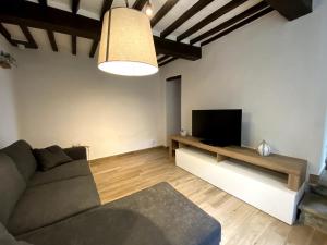 Saturnia Siria Holiday