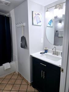 New updated Daytona Oceanview wkitchenette, pool