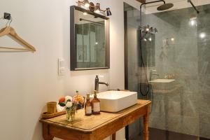 Maisons d'hotes Les Metairies d Arthur : Suite Junior Deluxe