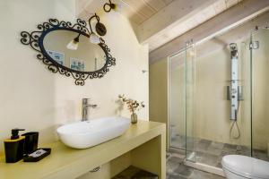 Spacious Stone Villa with Private Pool, Sea View & Sunset Views