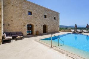 Spacious Stone Villa with Private Pool, Sea View & Sunset Views
