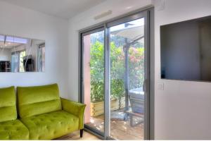 Appartements Sea View 1B Apartment, Theoule : Appartement 1 Chambre