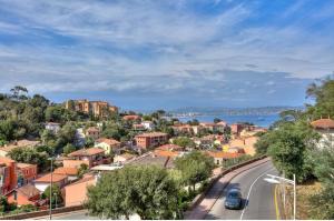 Sea View 1B Apartment, Théoule