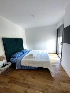 Appartements Sea View 1B Apartment, Theoule : photos des chambres