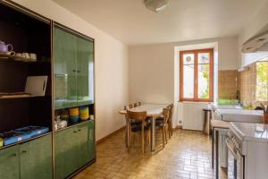 Maisons de vacances Maison De Caractere- Puy De Dome : photos des chambres