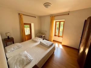 Maisons de vacances Maison De Caractere- Puy De Dome : photos des chambres