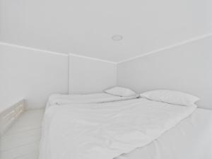 Ground-Floor Loft Studio in Old Town