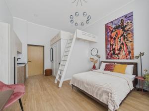 Ground-Floor Loft Studio in Old Town