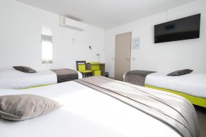 Hotels Contact Hotel O'Nice Saintes : photos des chambres