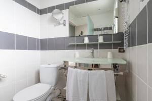 Hotels Contact Hotel O'Nice Saintes : photos des chambres