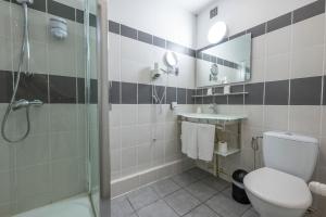 Hotels Contact Hotel O'Nice Saintes : photos des chambres
