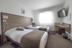 Hotels Contact Hotel O'Nice Saintes : photos des chambres