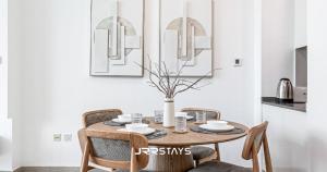 Elegant Luxury 1BR - Modern Design - JVC