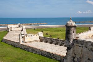 Apartment near the beach and airport