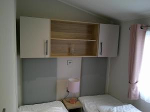 Kings Ashington 6 Berth Central Heated Enclosed Veranda