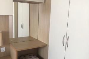 Seaside 2-Bed Caravan Retreat - Sleeps 6 & Parking