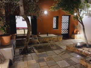 Athens 1-bedroom garden house