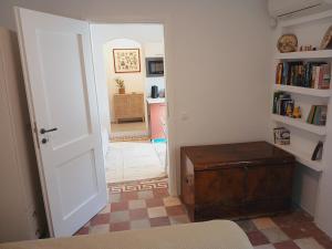 Athens 1-bedroom garden house