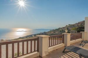 Sea Sun House, Aprovato Andros