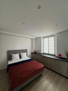 Appartements 14484 deux pieces elegant et central : photos des chambres