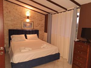 Posidi pool apartment