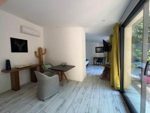 Domaine Shambala - gîte en Provence avec une Grande Piscine