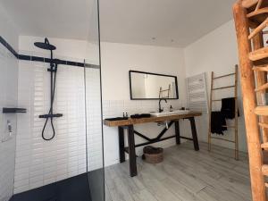 Domaine Shambala - gîte en Provence avec une Grande Piscine