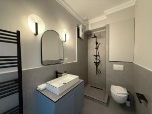 3BR Modern apartment for 8 BRAND NEW