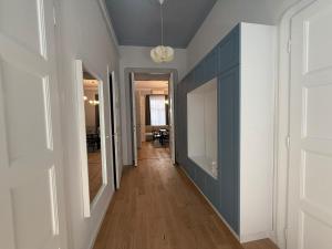 3BR Modern apartment for 8 BRAND NEW