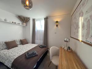 Luxury 2-Bed Duplex - London