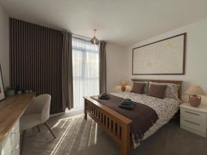 Luxury 2-Bed Duplex - London