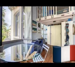 studio dans villa classée avec piscine