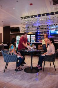 Grand Resort & Residences