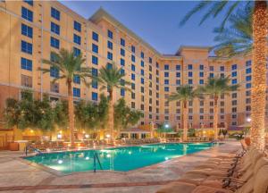 Wyndham Grand Desert 3BR Apartment with Resort Access