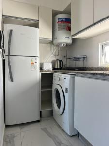 Entire apartment full equiped with balcony and city view