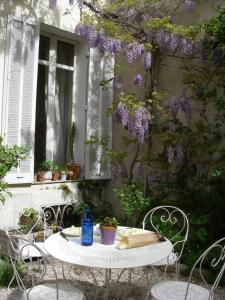Appartements Pleasant 120 m2 duplex, garden, quiet, south, center : photos des chambres