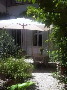 Appartements Pleasant 120 m2 duplex, garden, quiet, south, center : photos des chambres