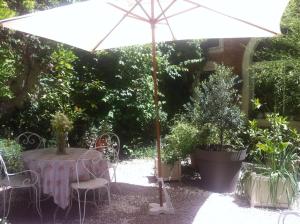 Appartements Pleasant 120 m2 duplex, garden, quiet, south, center : photos des chambres