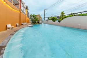 Elong WG international hotel艺龙万国酒店