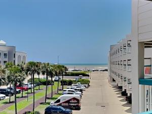 Daybreak at the Beach