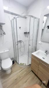 Beach-side Studio with Pool - South Costa, Nerja