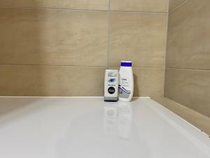 Sunny & Calm Long-Term Apartment with Free Parking