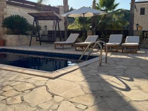 Stunning Traditional Stone Villa - Kallepia